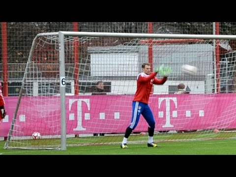 ❶ Manuel Neuer – Goalkeeper training FC Bayern Munich – Part 1