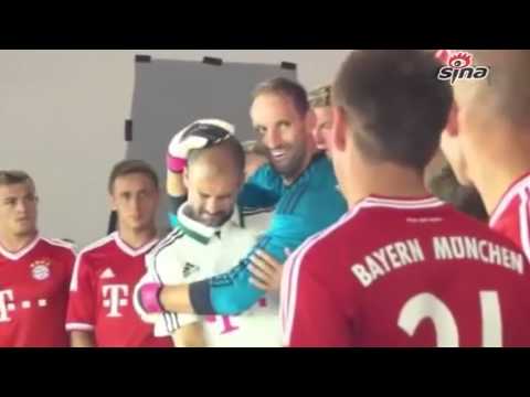 Guardiola was hitted by the substitute goalkeeper of FC Bayern Munich by accident