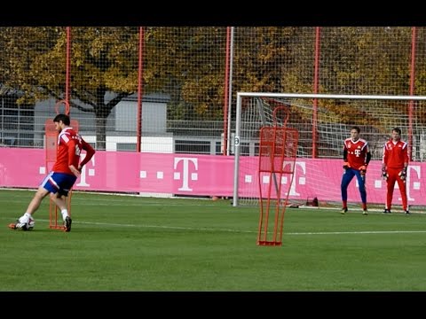 Dribblings und Torabschlüsse – FC Bayern München Training – shooting skills and saves