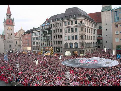 FC Bayern München  Meisterfeier 2008 – Rückblick Rathausbalkon & Marienplatz