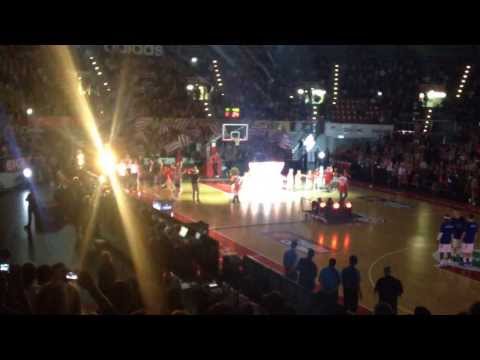 Einlauf des FC Bayern Basketball im AUDI-Dome