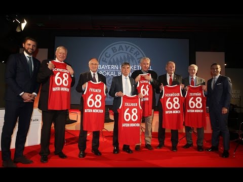 Pokal-Bankett des FC Bayern Basketball