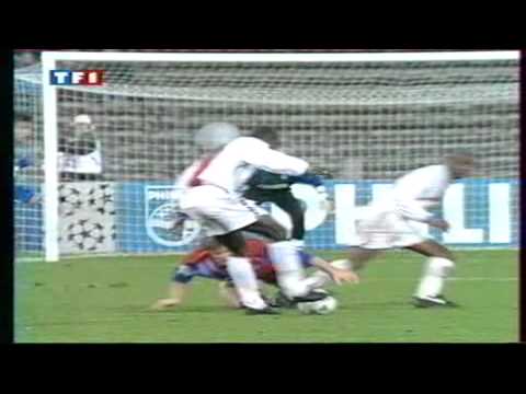 Weah   Bayern Extérieur 1994